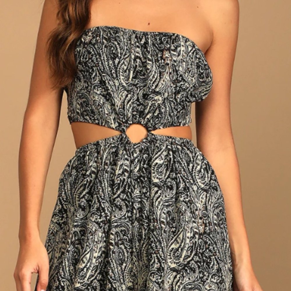 Lulu's Black & White Paisley Strapless Cutout Jumpsuit Size L